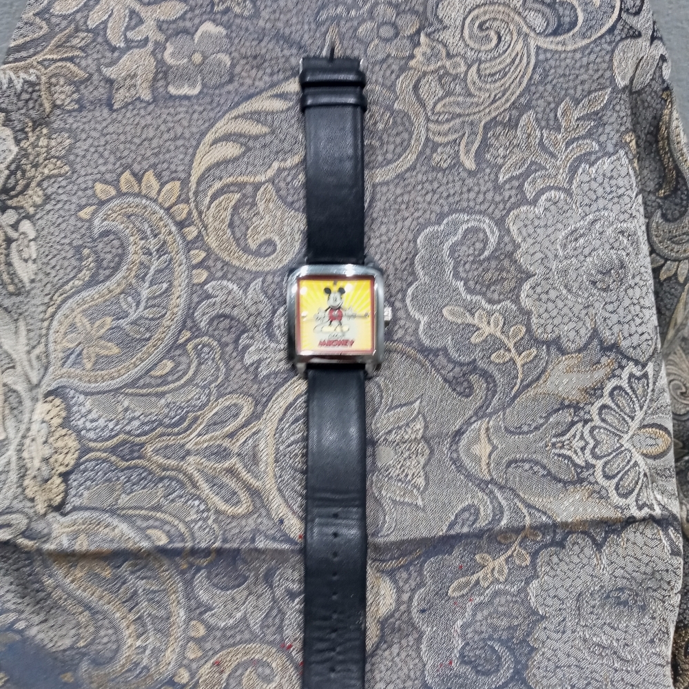 Women's watch